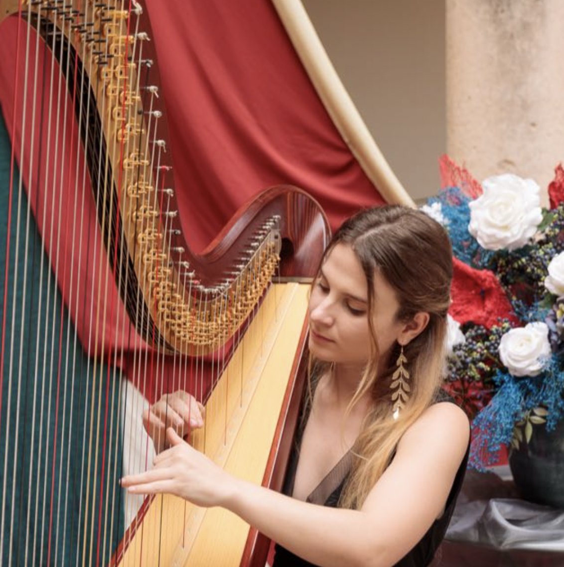 Nova especialitat d’arpa al <a href="/ConserManacor/">Conservatori Professional de Música de Manacor</a> amb la professora Assumpció Janer, formada al Real Conservatorio Superior de Música de Madrid i col·laboradora de la <a href="/SimfoVents/">SimfoVents Palma</a> i <a href="/OrqSimfIB/">Orquestra Simfònica Illes Balears</a>. Més informació sobre la matrícula a la nostra web. #Arpa #Música