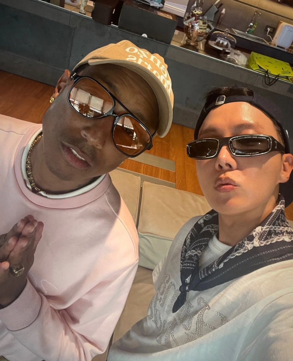 윤서⁷ tweet media