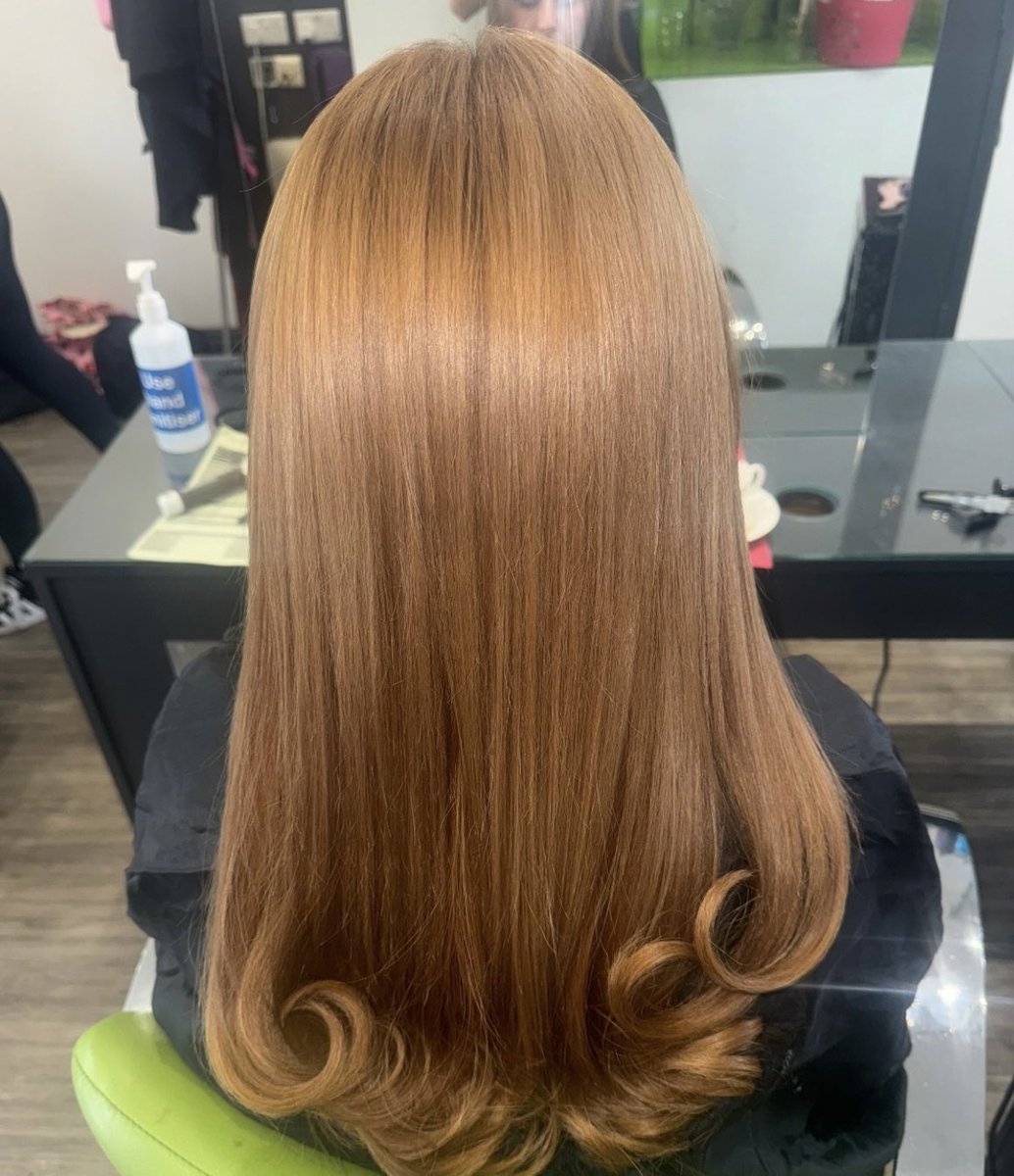 Full head colour &amp; Extensions by our student @makeitmagicx [via Instagram]