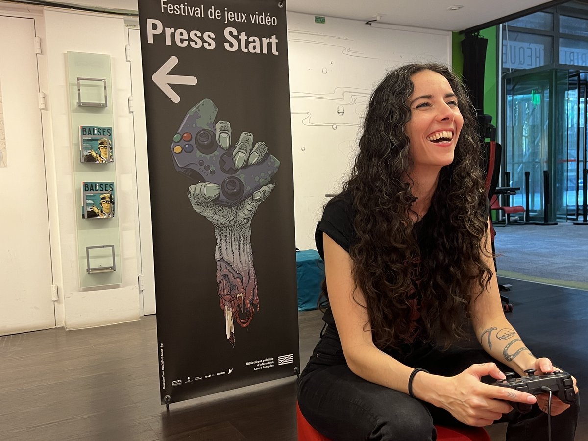 [Press Start🎮😱] J-15 avant Press Start, notre festival de jeux vidéo ! Taous Marakchi-<a href="/JackxParker/">Taous Merakchi</a>, autrice et podcasteuse  (<a href="/mortelpodcast/">Mortel</a>, Feu de Camp) est la marraine de cette 12e édition et participera à la soirée Silent Hill vendredi 27 septembre : agenda.bpi.fr/evenement/soir…