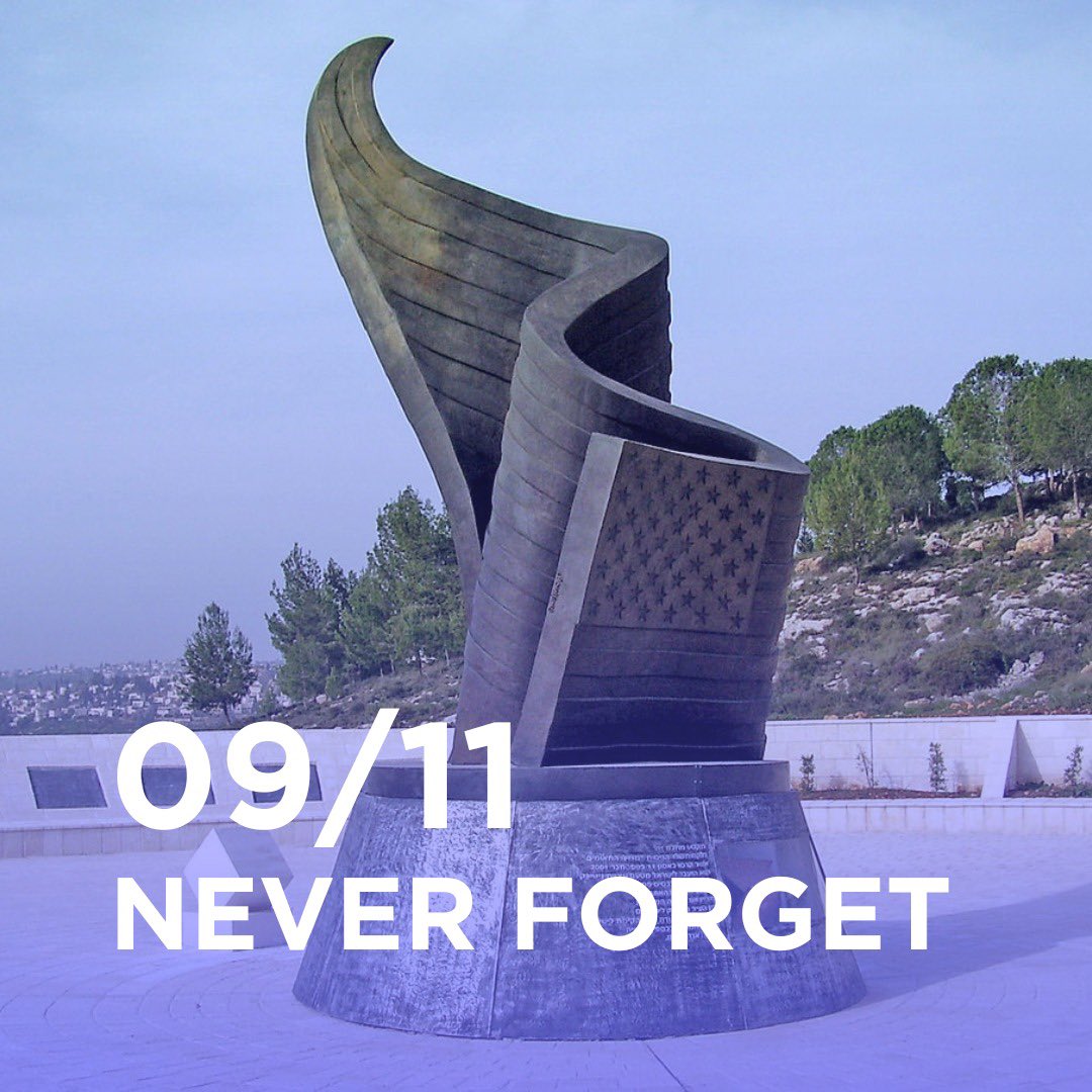 IsraelinGermany's tweet photo. Wir gedenken den Opfern der Terroranschläge vom 11. September 2001. 

Wir müssen unsere demokratischen und freiheitlichen Werte verteidigen. Der Islamismus und Terrorismus stellt eine Gefahr für uns alle dar.

#NeverForget911 🇮🇱💙❤️🇺🇸 https://t.co/hxm0zQ4NJN