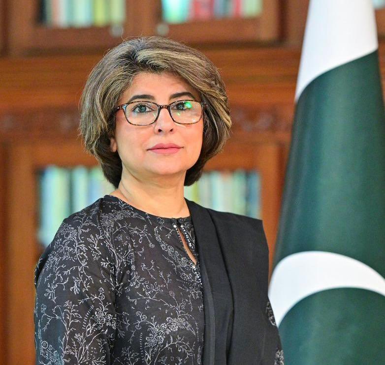 ForeignOfficePk's tweet image. Ambassador Amna Baloch @amnabaloch4 becomes the 33rd Foreign Secretary of Pakistan. A veteran diplomat, Ambassador Baloch has held several important assignments both in Islamabad and in Pakistan’s Mission’s abroad. She served as Pakistan&apos;s Consul General to Chengdu, China…