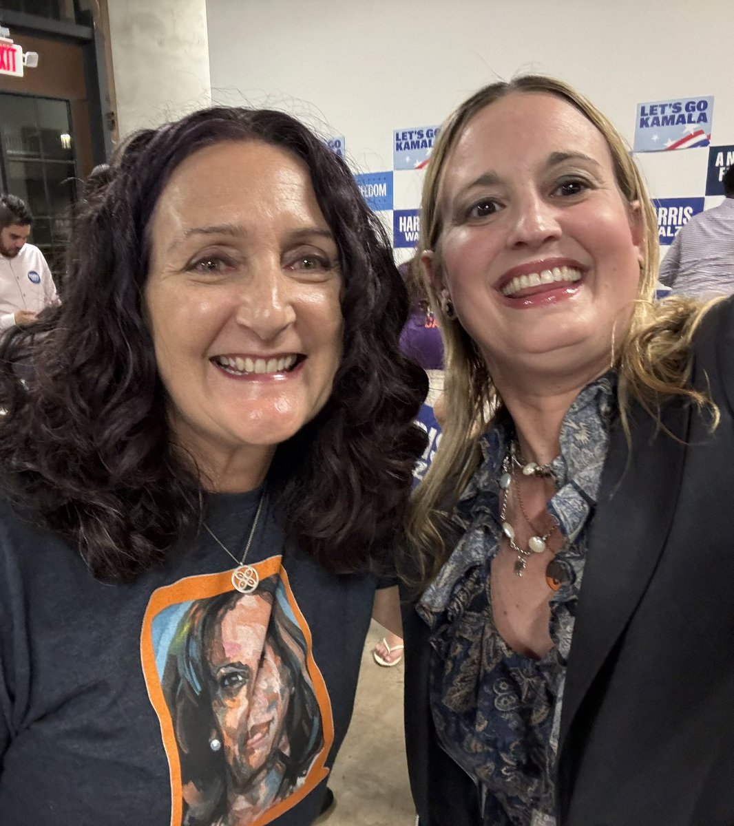 Analisa Swan🪷🏳️🌈#DemForce🇺🇦⚖️💛🐝🇺🇸💙😍🌊 tweet media