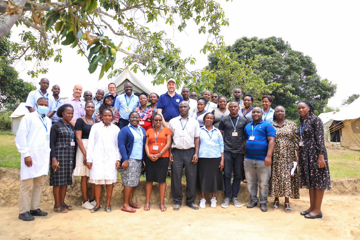 _RHSP's tweet photo. We were honored to host U.S. Ambassador to Uganda, William Popp, along with the CDC Director and his public health team at the Rakai Community Cohort Study (RCCS) in Bitabago Village, Rakai District. https://t.co/JdnMFvxlWK