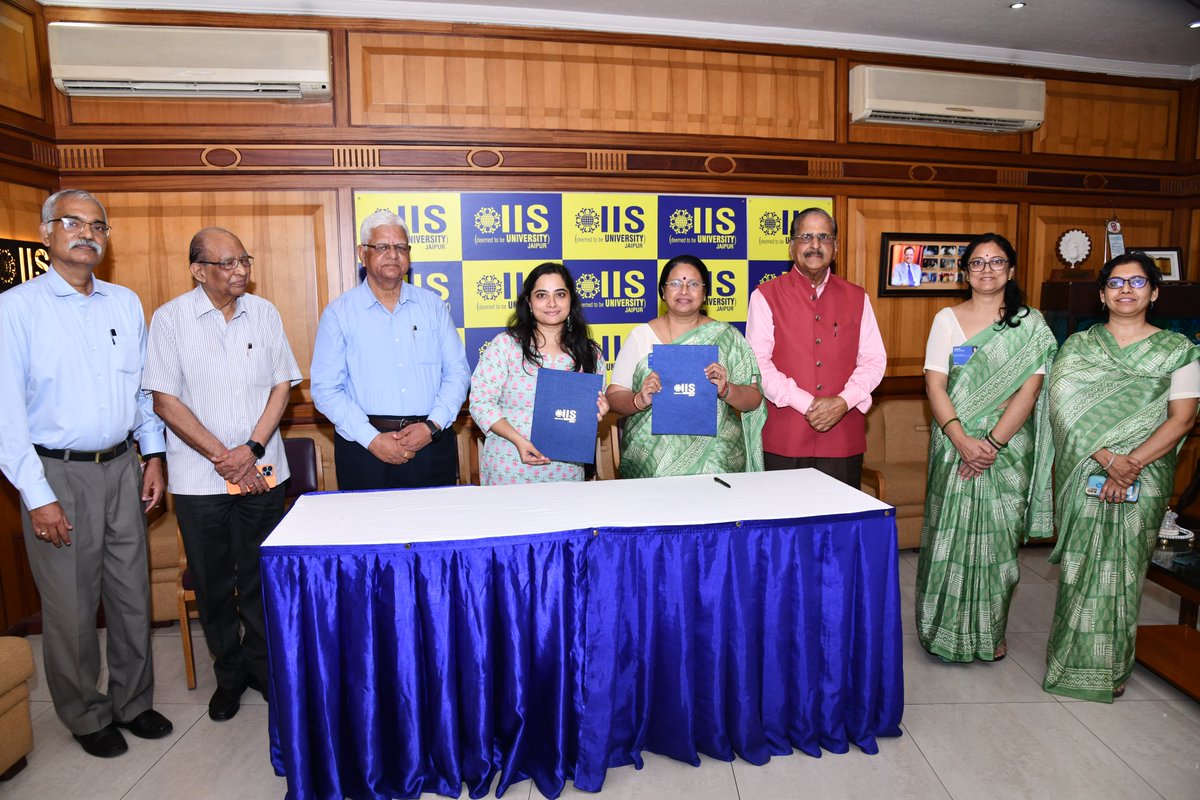 IISUniversity's tweet image. Department of CS and IT, IIS (deemed to be University) signed  MOU  with CSRBox  Foundation for  IBM Skills Build to enhance the employability opportunities for the IISU students.
#MoU #CSRBOX #ibmskills #bca #datanalytics #ai #design