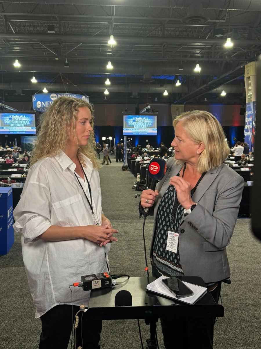 Candidates spar on economy and abortion as Harris takes on Trump in a way Biden could not. <a href="/mejlhedetv2/">Lotte Mejlhede</a> and <a href="/CelinaDanielsen/">Celina Liv Danielsen</a> analyze tonight’s presidential debate for Denmark’s <a href="/tv2newsdk/">TV 2 NEWS</a>