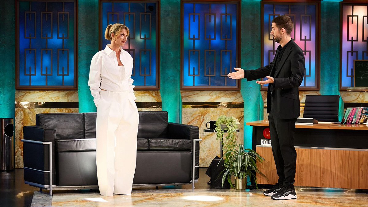 El segundo programa de #LaRevueltaTVE registra un 17.4% de share y 2.127.000 espectadores en @la1_tve

⚡️ Más de 5.2 millones de espectadores conectaron en algún momento

⚡️ EMISIÓN + VISTA DEL DÍA EN TV

⚡️ LÍDER DE SU FRANJA

#QueVivaLaTele #Audiencias