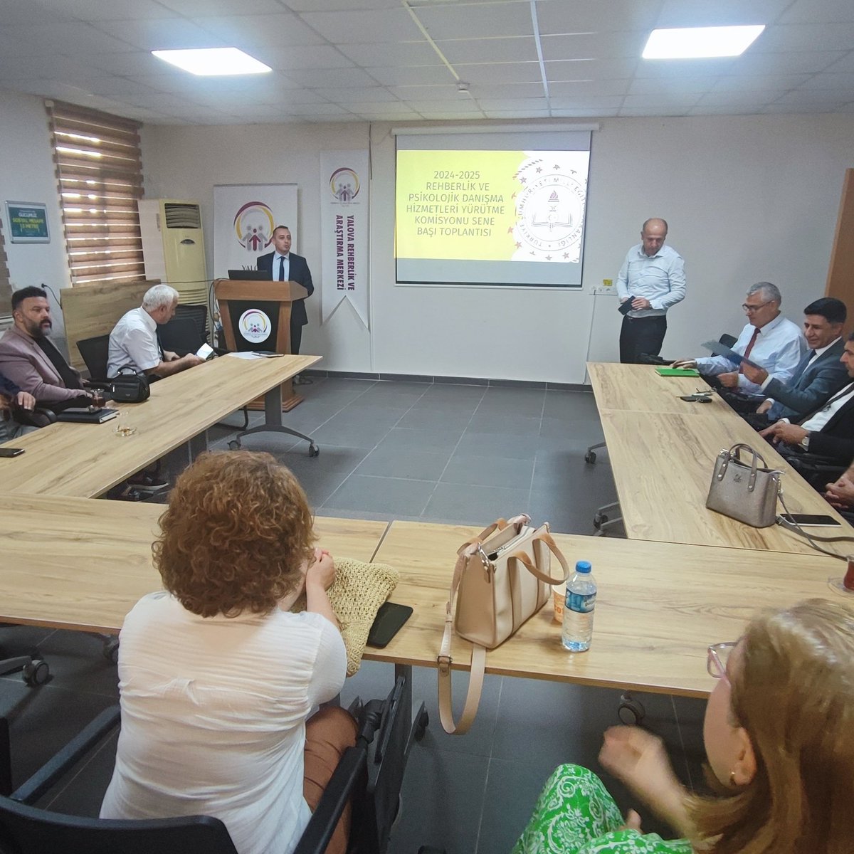 RamYalova's tweet photo. İl Rehberlik ve Psikolojik Danışma Hizmetleri Yürütme Komisyonu Sene Başı Toplantısı
-Genel ve Yerel Rehberlik Hedefleri
-Şiddetin Önlenmesi
-Psikososyal, Koruma, Önleme ve Müdahale Hizm.
-İntiharın Önlenmesi Öğretmen Eğit.
-Bağımlılığın Önlenmesi
-Okul Risk ve RİBA Anketleri
... https://t.co/fc33SDi5A2