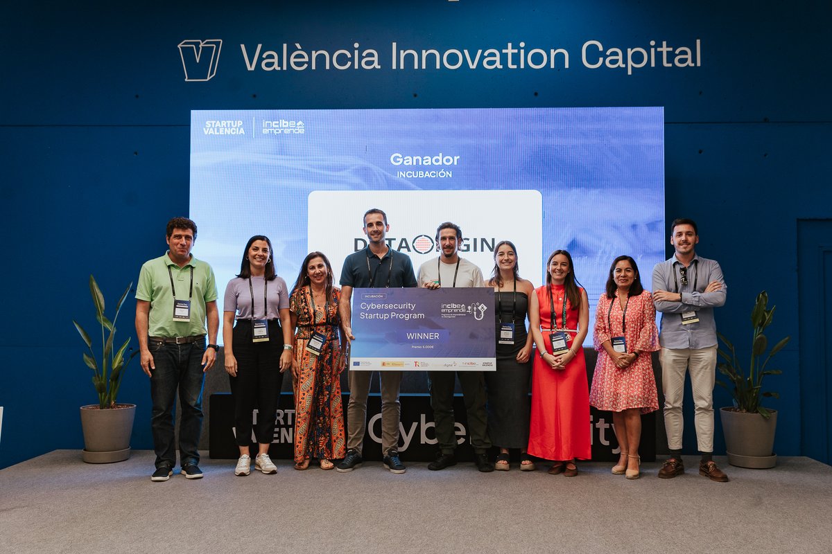 VLCIEcosystem's tweet image. Ayer se celebró el Demo Day de la 1ª edición del #CybersecurityStartupProgram del programa de #aceleración, organizado por organizado por @Startup_VLC e @INCIBE. Felicidades por vuestros pitches🚀
🏆 Y los ganadores son:
1⃣ Data Origin
2⃣Revel
3⃣Sangenso