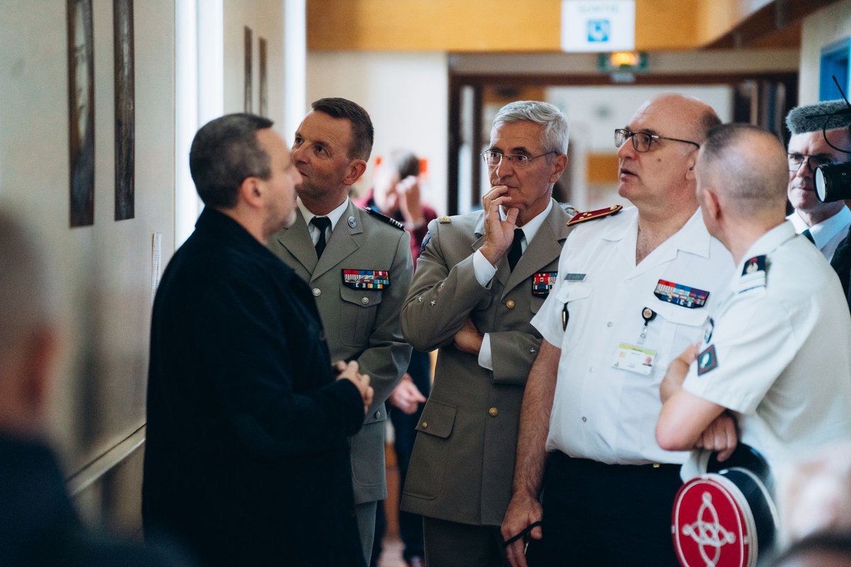 Vernissage des œuvres de <a href="/christianguemy/">C215 ⚔️</a>, lesquelles sont désormais installées à l'Institution nationale des Invalides et dont 17 reproductions seront vendues aux enchères le 17 septembre à l'Hôtel national des Invalides.