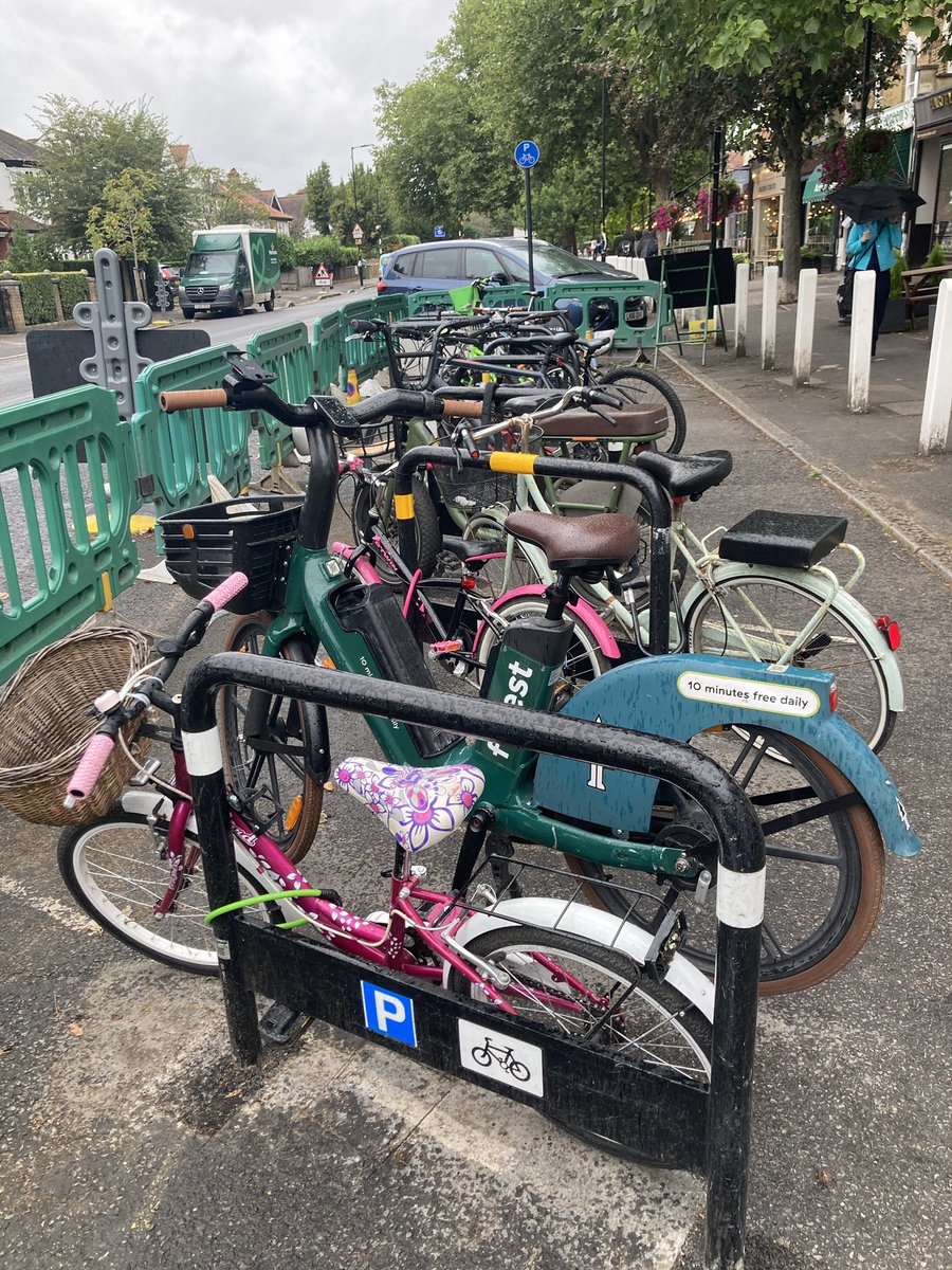 Clean Air Dulwich @cleanairdulwich.bsky.social (@cleanairdulwich) on Twitter photo We’re pleased that the dangerous echelon parking on Dulwich Village is being switched to parallel bays as part of the forthcoming CPZ. 
In the meantime it’s nice to see a temporary change of use of some of the space, enabling sustainable and healthy travel. We’re pleased that the dangerous echelon parking on Dulwich Village is being switched to parallel bays as part of the forthcoming CPZ. 
In the meantime it’s nice to see a temporary change of use of some of the space, enabling sustainable and healthy travel.