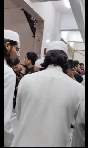 RShivshankar's tweet photo. Muslims are uniting to petition the Joint Parliamentary Committee against the WAQF AMENDMENT BILL 2024. Communities that stand together prosper together.
Fail to understand why commentators are getting alarmed. The Muslim community is fighting for something it believes in as ONE. This is an example worth emulating. 

1. Today, more Hindus than Muslims oppose the move to Abrogate Article 370. 
2. More Hindus than Muslims oppose any move to impose UCC.
3. More Hindus than Muslims oppose repeal of Places Of Worship Act 1991.
4. More Hindus than Muslims oppose the NRC.
5. More Hindus than Muslims oppose any move to liberate temples from state control.

The list is long...would you like me to go on?