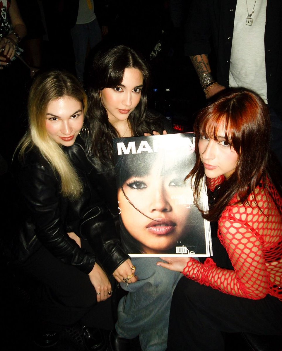 TheWarningAust's tweet photo. .@TheWarningBand2 at the Marvin Magazine issue 14 launch party in New York ⚡️

Dany + Pizza + Tajín 🥰
#TheWarning #TheWarningBand #KeepMeFed https://t.co/xWnqBoqgsT