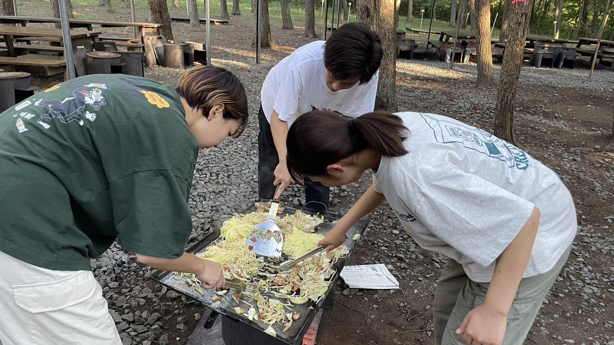 LifeNatureBase's tweet photo. 【活動報告】
9/8〜10に国立岩手山青少年交流の家にて学生基地サマーキャンプを行いました🏠

大自然の中で自分のやりたいことを見つめ直し、夜に��満点の星空を堪能しました🌌
企画・運営は1年生を中心に行われとても楽しい3日間でした✨
実行委員の皆様ありがとうございました‼️

副代表 たんだ https://t.co/tDKht30GGr