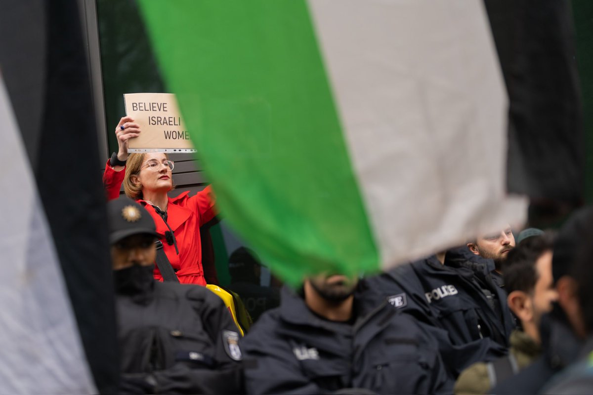 PreislerKa's tweet photo. Ich bin zäh und sterbe nicht so schnell.
#FreeHostages #BelieveIsraeliWomen https://t.co/dO8lHvqvTx