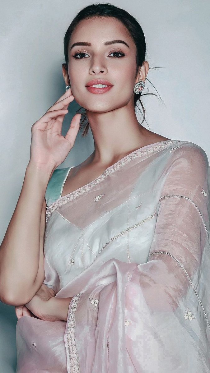 MukeshKumar917's tweet photo. Beautiful 😍😍
Like 

#TriptiDimri 

#PresidentTrump" #SEMICONIndia2024 #HarrisTrumpDebate2024

#SemiconHubUP
#Debate2024 #Debate2024
 "Taylor Swift" https://t.co/391Qrk60AH