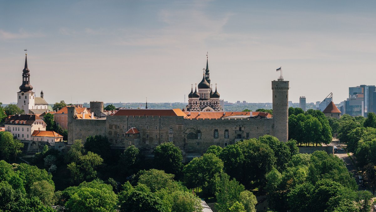 The #NeIC2024 conference was our first ever hybrid conference of this size. Most of the sessions were also recorded and published online. Read the report and access the recordings via neic.no/news/2024/09/1…!