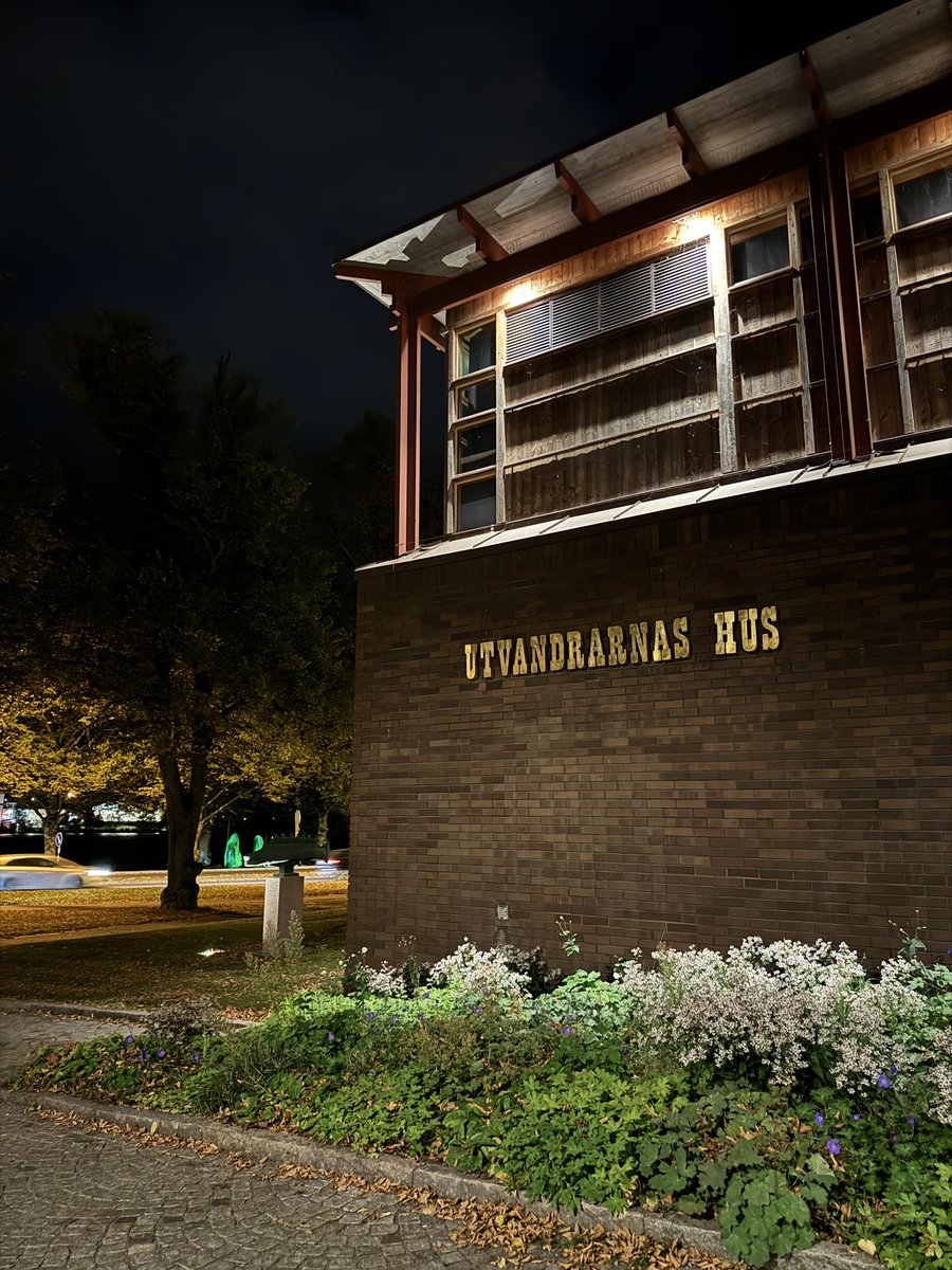 Dr Emily Hanscam (@emilyhanscam) on Twitter photo From a late night at Kulturparken Småland in Växjö to a rainy start to the 3rd International Symposium on Digital Transformation <a href="/linneuni/">Linnéuniversitetet Linnaeus University</a>, it’s a week full of #digitalhumanities in 🇸🇪 From a late night at Kulturparken Småland in Växjö to a rainy start to the 3rd International Symposium on Digital Transformation <a href="/linneuni/">Linnéuniversitetet Linnaeus University</a>, it’s a week full of #digitalhumanities in 🇸🇪