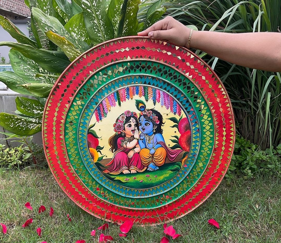 जिस पर राधा को मान हैं
जिस पर राधा को गुमान हैं
यह वही कृष्ण हैं जो राधा
के दिल हर जगह विराजमान हैं।।

राधे-राधे 🙏🙏🙏🙏
#shriradhastmi 
#radhakrishna