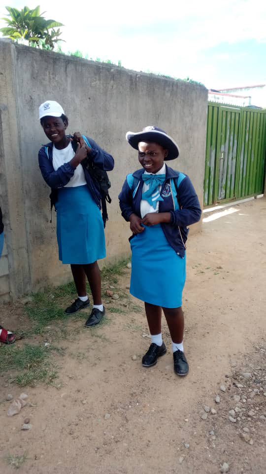 🚨URGENT ALERT 

We want Africa to know that there is an Ordinary Level student in a Zimbabwean prison. 

Her name is Nicole Chabata; she is supposed to write her examinations starting next month but has been in pre-trial detention for a record 87 days on trumped-up charges.