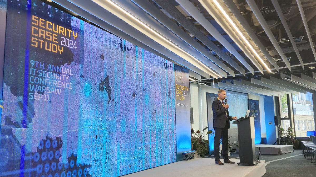 RobertKosla's tweet image. Prezes Fundacji @cybsecurity_org @MirekMaj otworzył 9 konferencję dla  #cyber praktyków #SecurityCaseStudy - równolegle do napiętego programu securitycasestudy.pl/program-2024/ odbędzie się Finał IV Sezonu Ligii Cyber Twierdzy - cybertwierdza.cybsecurity.org/iv-sezon-ligi-…... oj będzie się działo :)
