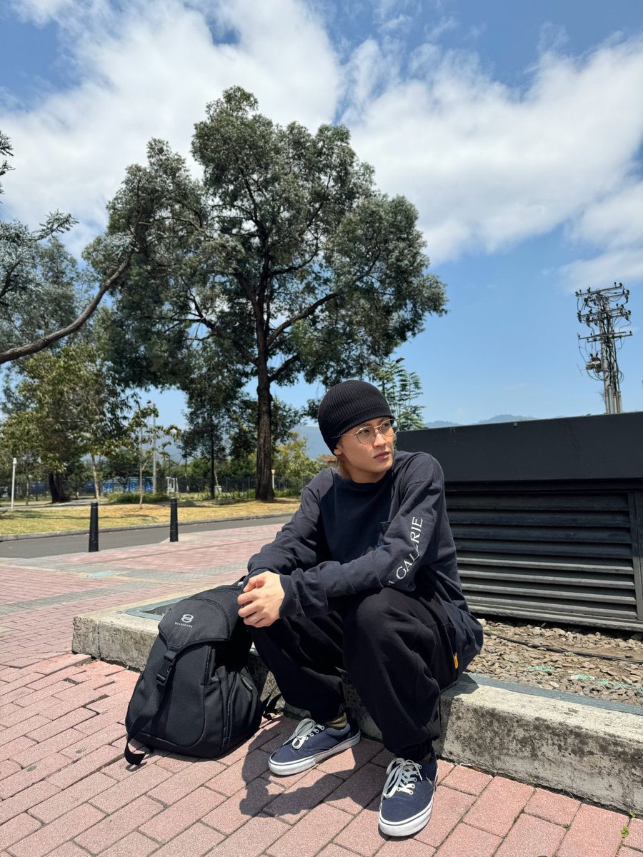 사둥 ²⁰⁰ tweet media