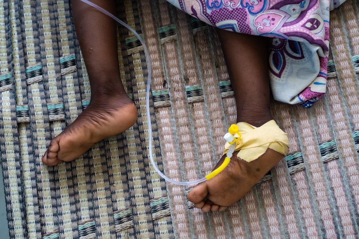 A child receiving treatment in a cholera isolation center after being infected, with an IV line in the foot providing necessary fluids to combat dehydration
#keepeyesonsudan
#KeepEyesOnSudan