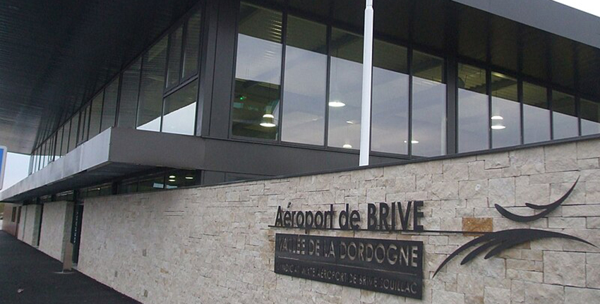 villedebrive's tweet image. ✈️ C’est la compagnie Chalair qui assurera la reprise de la ligne Brive-Paris (Orly) à partir du  lundi 16 septembre 🗓️ Les billets sont en vente dès maintenant sur le site de la compagnie et en agences de voyage pour des départs jusqu’au 25  octobre ▶️ brivemag.fr/les-vols-brive…