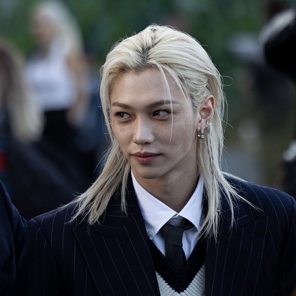 felixssource's tweet photo. KEEP DROPPING THE TAGS!!

-10 names
-10 songs
-10 countries 

Goal : 500 replies 

FELIX FASHION WEEK KING
FELIX TOMMY HILFIGER NYFW
#FELIXxTommyHilfigerSS25
#FELIXatNYFW #FELIX @TommyHilfiger https://t.co/ah7eXGf8QE