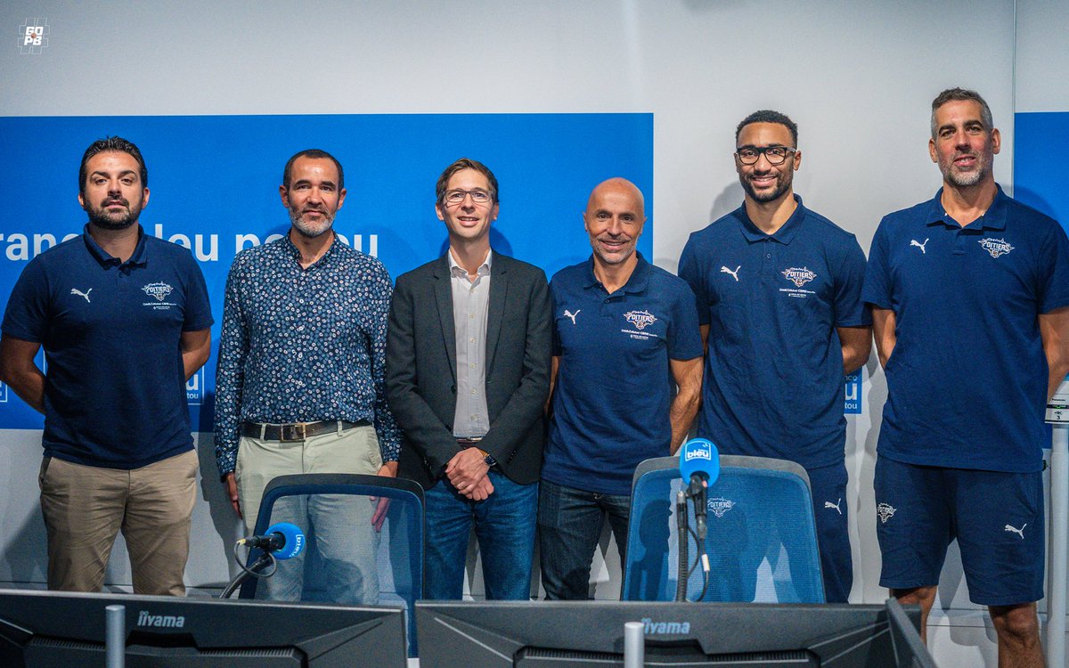 ☕️ Ce matin, nous étions à @Bleu_Poitou pour une émission spéciale PB86 avec <a href="/le7info/">Le7info</a> 👋

📺 Retrouvez l’émission ici 👉 francebleu.fr/sports/basket-…

#GoPB 👊