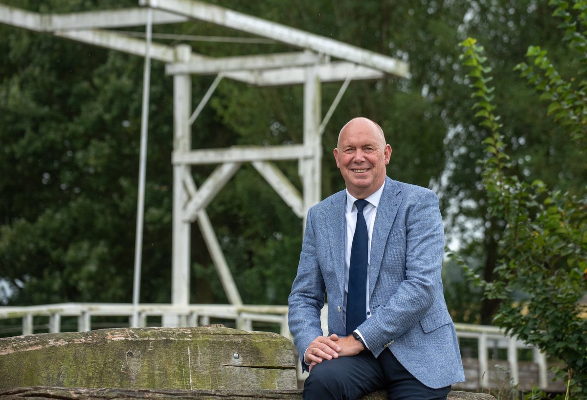 ChristenUnie Ommen (@cuommen) on Twitter photo Wij mogen jullie mededelen dat wij <a href="/BoermanBert/">Bert Boerman</a> voordragen als kandidaat wethouder voor de ChristenUnie in #Ommen. Bert is een ervaren en kundige bestuurder en als fractie kijken we uit naar een goede samenwerking en wensen hem veel plezier en zegen toe! Wij mogen jullie mededelen dat wij <a href="/BoermanBert/">Bert Boerman</a> voordragen als kandidaat wethouder voor de ChristenUnie in #Ommen. Bert is een ervaren en kundige bestuurder en als fractie kijken we uit naar een goede samenwerking en wensen hem veel plezier en zegen toe!