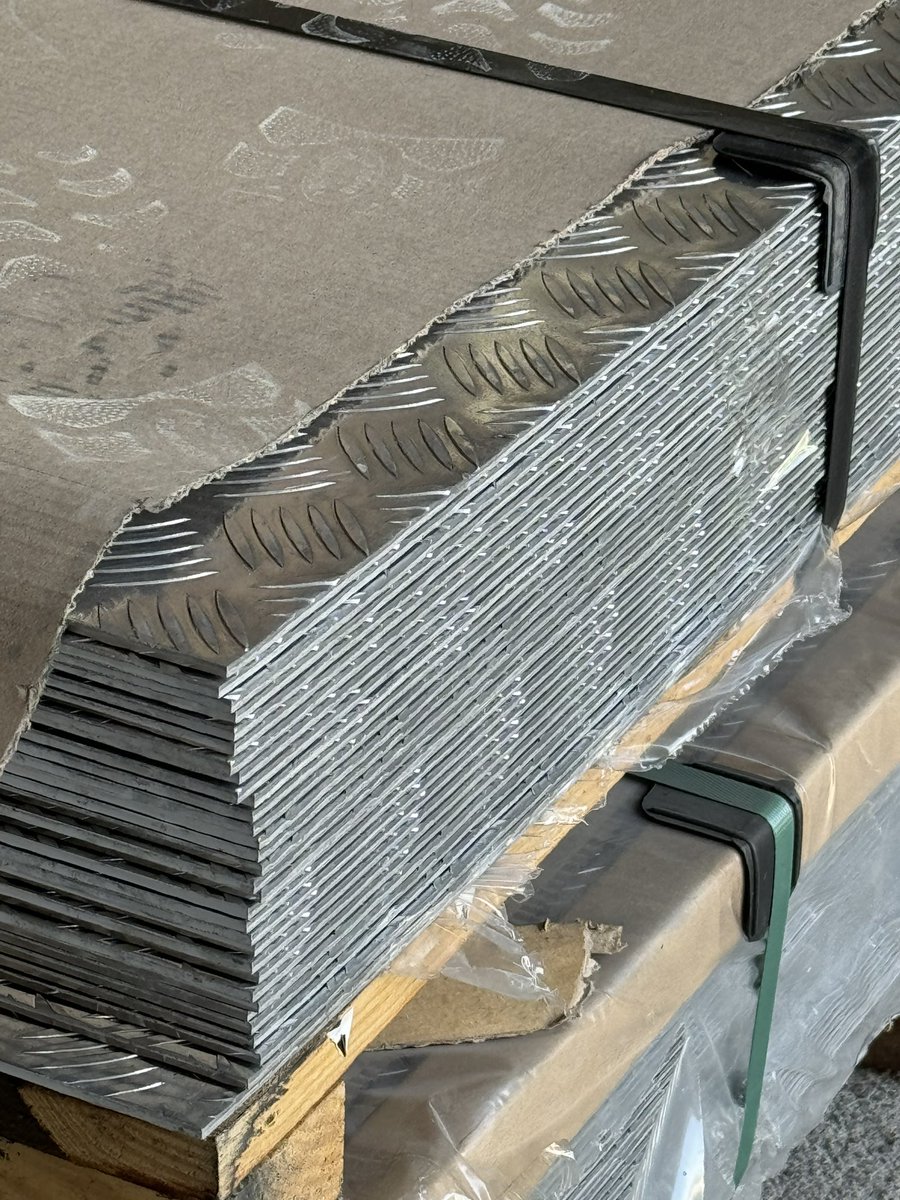 tiritoglumetal's tweet photo. #Çetalı #Alüminyum Levha Kalite: 1050 H18
Ebat: 4 / 5 x 1000 x 2000 mm
-
https://t.co/isFDwuI5oe
whatsapp: 0 530 132 92 96
-

#tiritoglu #tiritoglumetal #eloksal #eloksalaluminyum #eloksallialuminyum #anodize #anodizealuminyum #satineli #satinelieloksal #aluminyum #alüminyum https://t.co/nX0Rvrp5qo