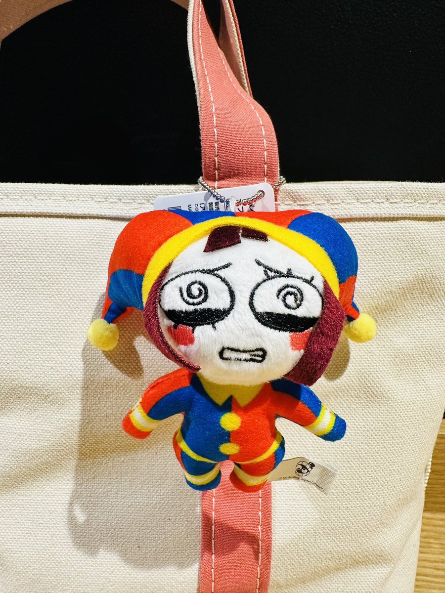 「ポムニ」のデフォルメぬいぐるみはプライズでは2種類登場します🤡
ボールチェーンつきなので、一緒におでかけできます🎪

#アメイジングデジタルサーカス
#アメデジ