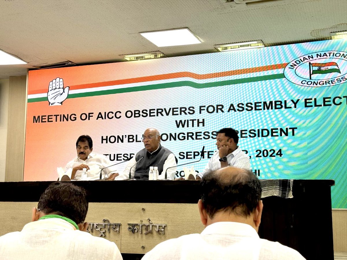 KotaNeelima's tweet image. Congress party is gearing up to win the upcoming assembly elections. I attended the orientation session for Election Observers at AICC, brilliantly conducted by Shri @s_kanth and presided by Shri Mallikarjuna @kharge and Shri @kcvenugopalmp.

My thanks to the senior leadership of…