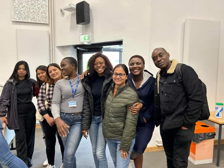 Iwolandhub's tweet image. 🎓 A Journey of Excellence: Celebrating Busari Aderonke Adesewa&apos;s MBA Graduation 

Today, we proudly celebrate a shining star from Iwoland, Busari Aderonke Adesewa, as she graduates with an International Master of Business Administration from the University of Wolverhampton, UK.