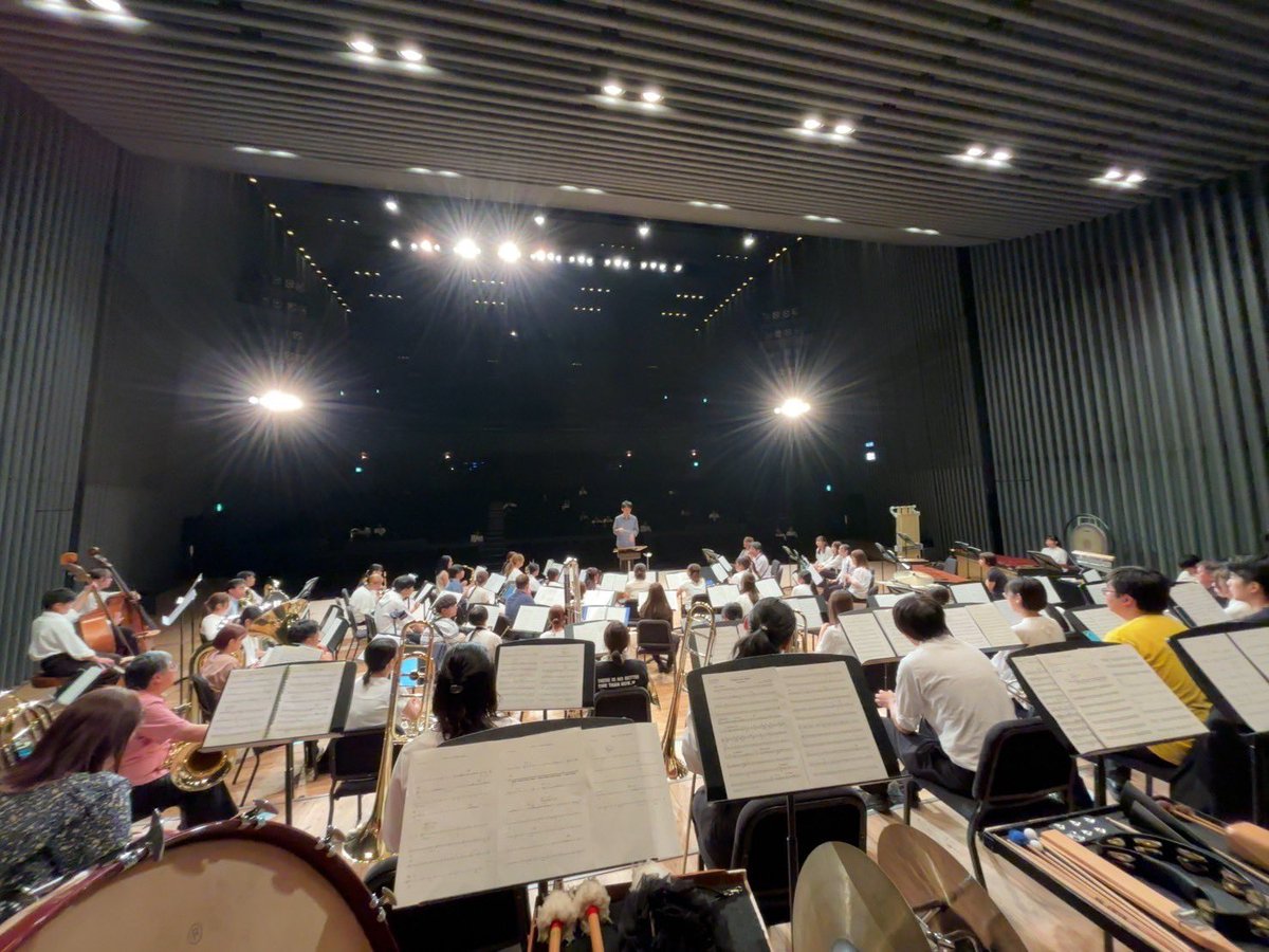 oku_trombones's tweet photo. 9/8(日) 柏原ウインドコンサート
@リビエールホール

スペコンが終わって２日後…疲れも取れない中ですが、無事終演しました！！

中でもコーニッシュ氏による「吹奏楽の為交響譚'' 饂飩讃頌''」は私たちにとってもアツい本番となりました……！！

ご来場ありがとうございました！！ https://t.co/29pbI2gESw