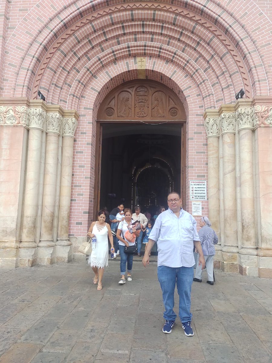 salsagordatv's tweet image. #diaeespecial en #bugavalle en el #señordelosmilagros @seguidores @destacar