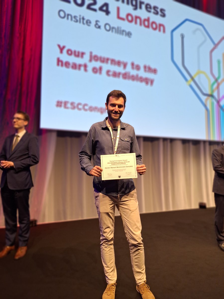 Hospital Clínic de València (@gvaclinic) on Twitter photo 🆕El congreso europeo Cardiología <a href="/escardio/">European Society of Cardiology</a> premia al Grupo de Investigación Traslacional Cardiopatía Isquémica <a href="/GVAclinic/">Hospital Clínic de València</a> <a href="/incliva_iis/">INCLIVA</a>
👨⚕️Los dres. Víctor Marcos <a href="/vic__marcos/">Víctor Marcos</a> Héctor Merenciano y Diego Iraola presentaron en Londres sus investigaciones
🔗lc.cx/65v0tT 🆕El congreso europeo Cardiología <a href="/escardio/">European Society of Cardiology</a> premia al Grupo de Investigación Traslacional Cardiopatía Isquémica <a href="/GVAclinic/">Hospital Clínic de València</a> <a href="/incliva_iis/">INCLIVA</a>
👨⚕️Los dres. Víctor Marcos <a href="/vic__marcos/">Víctor Marcos</a> Héctor Merenciano y Diego Iraola presentaron en Londres sus investigaciones
🔗lc.cx/65v0tT