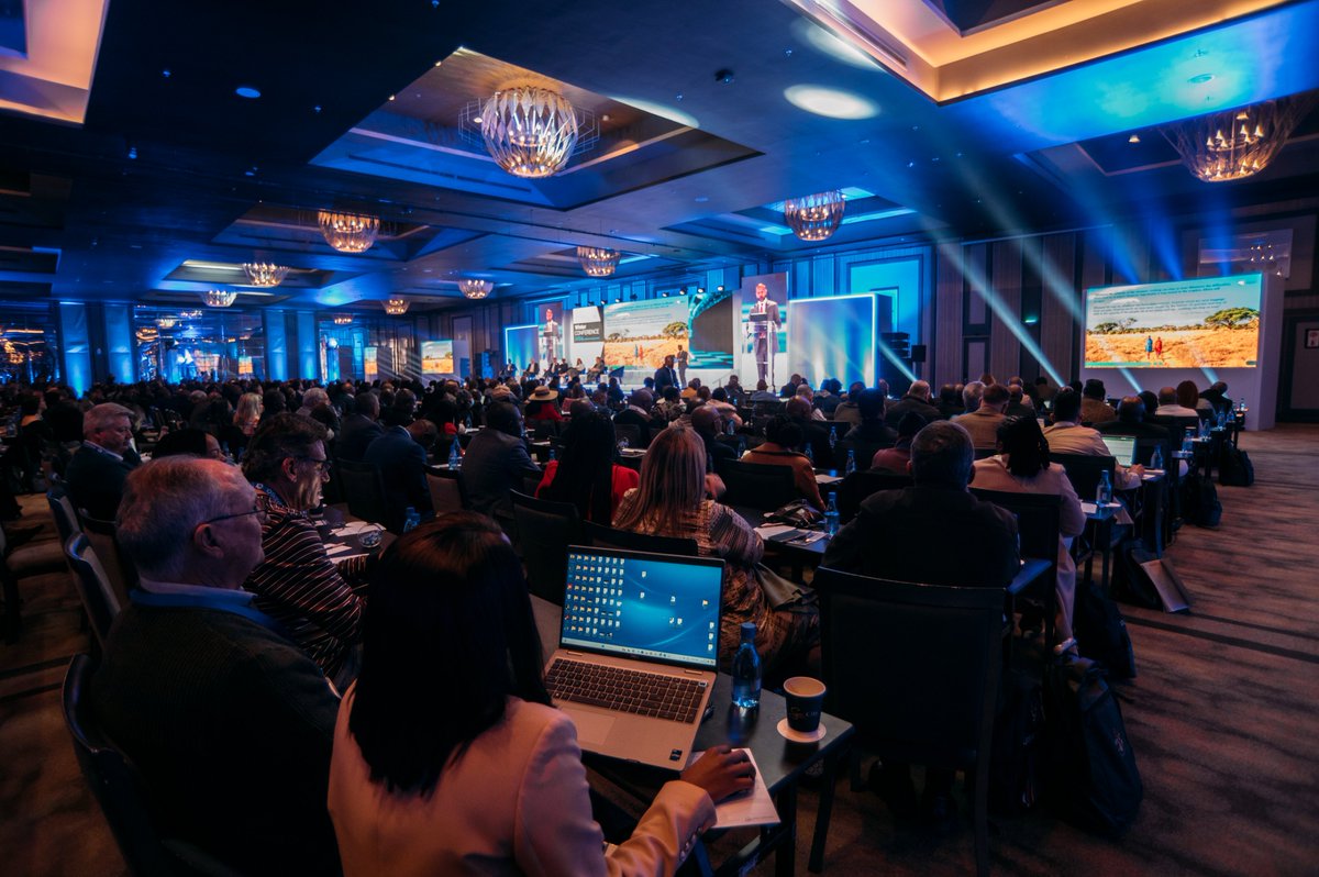 Batseta's tweet photo. Power-packed sessions with top tips @Batseta Winter Conference. #RetireSmartSA

#Batseta #Networking #Batsetawinterconference2024 #10yearanniversary #Winterconference #Cultivating #Sustainabilityandinclusionow https://t.co/zzW6JWiYQ9