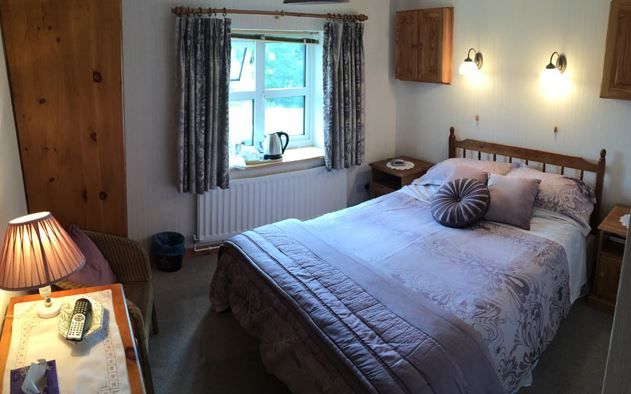 TheBBDirectory's tweet photo. Escape to the countryside at Holly Farm, a historic working farm that dates back to Tudor times, beautifully modernised for your comfort.
https://t.co/D5mXhLXBUi
#WelshCountryside #LuxuryEscape #FarmStay #WarmWelcome #RelaxAndUnwind #Accommodation #FamilyFriendly #WelshBreakfast https://t.co/MyF8fFAVtE