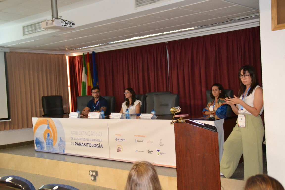 Un autentico placer asistir como ponente invitada al congreso de <a href="/Socepa2024/">SOCEPA 2024</a> en #Sevilla, concretamente en la #MesaRedonda de “Análisis bioinformáticos en #Parasitología”🧬🧪 y en la compañía de gente tan top como <a href="/mariruilo/">Mari Ruiz</a>