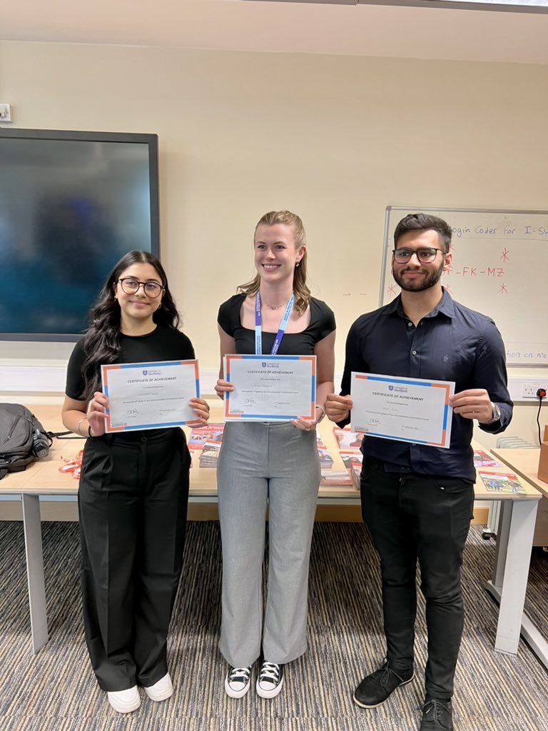 It was a privilege to present my research at the Dementia Futures conference. The talks were excellent and it was inspiring to speak with the those affected by dementia to get their insight on current research. 

It was especially nice to win an award for my talk 🧠