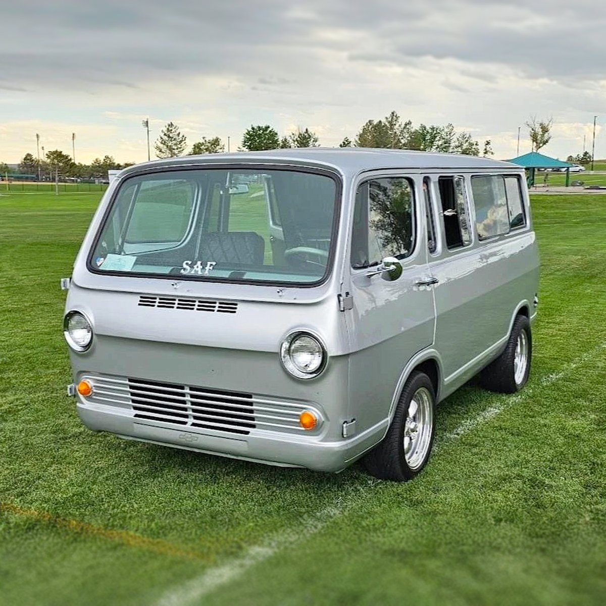 _VanCult_'s tweet photo. Happy Window Van Wednesday!
..
#tagthevan #tagtheowner #tagthephotographer
..
#windowvanwednesday #van #windowvan #wednesday #vanwindows #gm #chevrolet #chevy #chevyvan #firstgen #sidewindows #van #vannin #boogievan #customvan #showvan #vanporn #vanlife #vancult #getinandgetiton https://t.co/JjHOtsPM2p