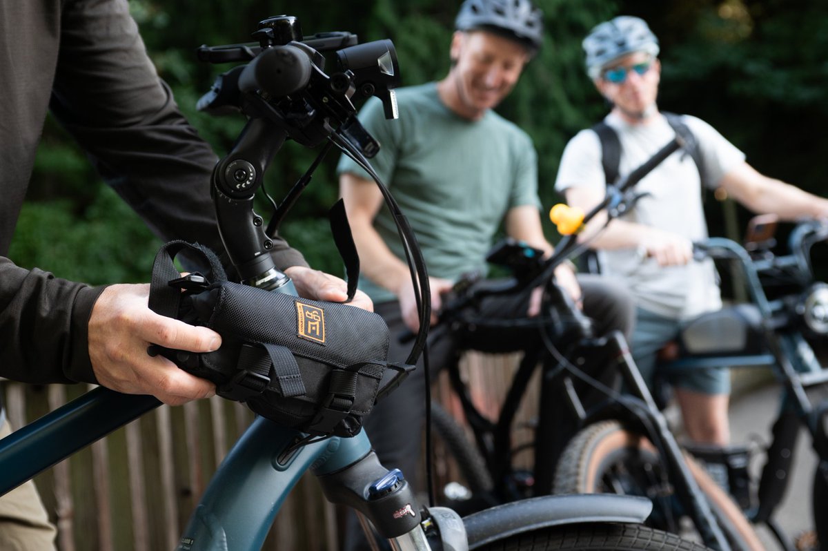 HandlebarJack's tweet photo. Say goodbye to frantically digging through your bag for tools on your ride! With Handlebar Jack's Tool Pack, you'll have all your must-have tools right at your fingertips. No more worrying about being stranded with a flat tire or loose screws. #ebikes #biking #HandlebarJack https://t.co/jtO5bPazom