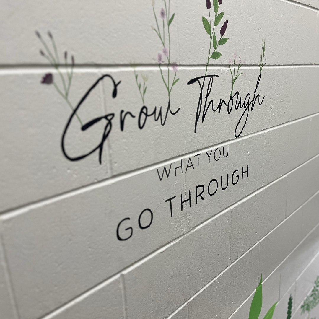 Uplifting affirmations for kids at our Children's Mental Health Center! Let’s support kids and parents for a confident new school year. Visit our blog for back-to-school resources at: ow.ly/atha50Tjj2r  

#ChildrensMentalHealth #BackToSchool #MentalHealthMatters