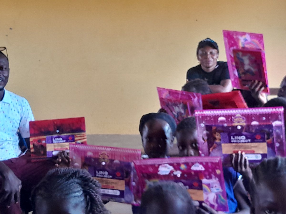 _LING_project's tweet image. Day 2 of Back to School Connect was a success! We provided essential resources to underserved students, helping prevent dropouts. Support girls' education and fight learning loss. Join us globalgiving.org/projects/bridg…. Thank you to all our supporters! #GirlsInSchool #EducationMatters