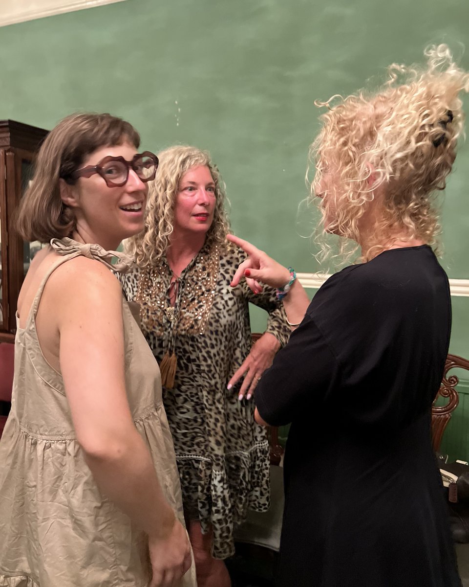 A reminder that this month's DRAFT workshop is tomorrow evening - 7pm at The King's Arms Borough.
We're really looking forward to hearing some new and returning draft stories. If you would like to share or just listen head to loom.ly/mkaNx_U for a limited free space😊