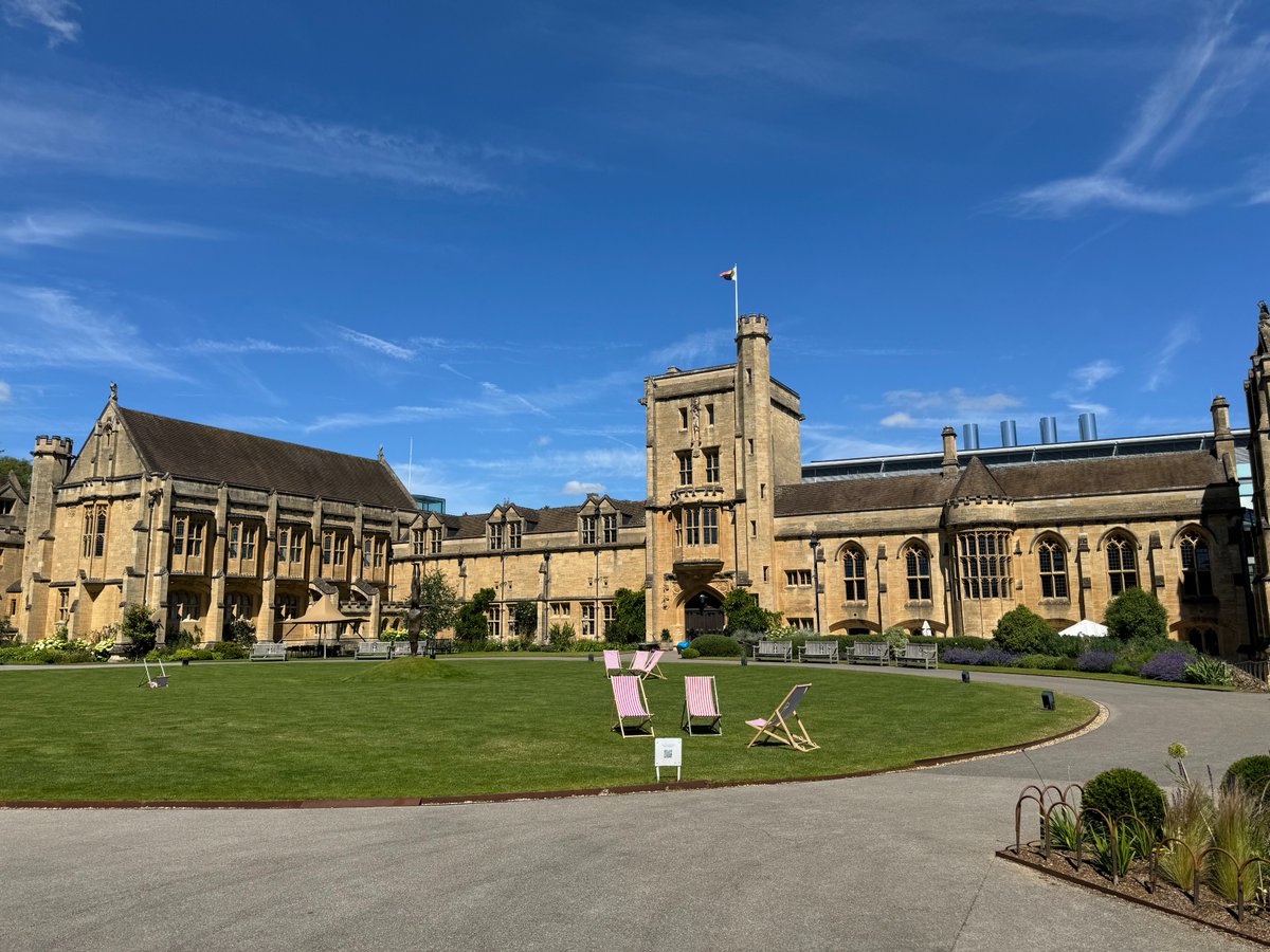 Oxford Open Doors returns this weekend.

The University and its colleges have planned an extensive programme for the event.

Visit places such as:
- <a href="/bodleianlibs/">Bodleian Libraries</a>
- <a href="/BlavatnikSchool/">Blavatnik School of Government</a>
- Schwarzman Centre (<a href="/OxHumanities/">Humanities Division</a>)
- <a href="/MansfieldOxford/">Mansfield College, University of Oxford</a>
- <a href="/ExeterCollegeOx/">Exeter College, Oxford</a> 

#OxfordOpenDoors