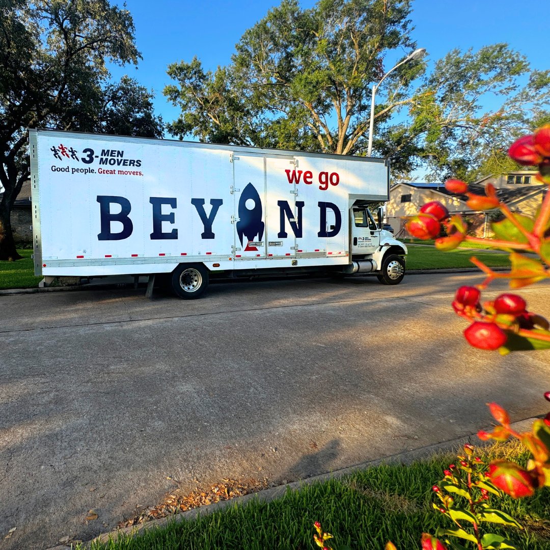 3MenMovers tweet media