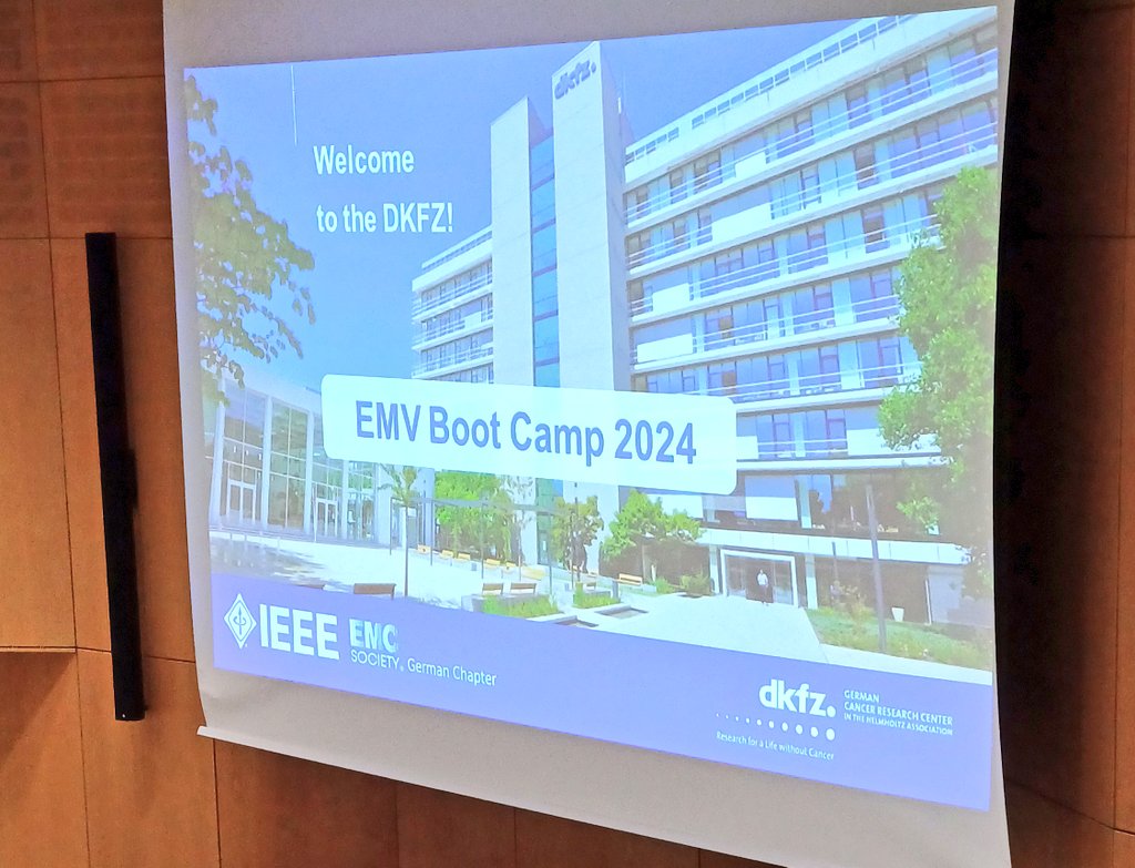 LehrstuhlEMV's tweet photo. Heute sind wir in den ersten Tag des #EMVBootCamp des @IEEEorg German Chapter der #ElectromagneticCompatibility Society am @DKFZ in Heidelberg gestartet.
Neben Einführungsvorträgen zur #EMV und #Medinzintechnik gibt es eine kleine Ausstellung.
Programm: https://t.co/BfcEj0qqnS https://t.co/o9vMx4Ikcg